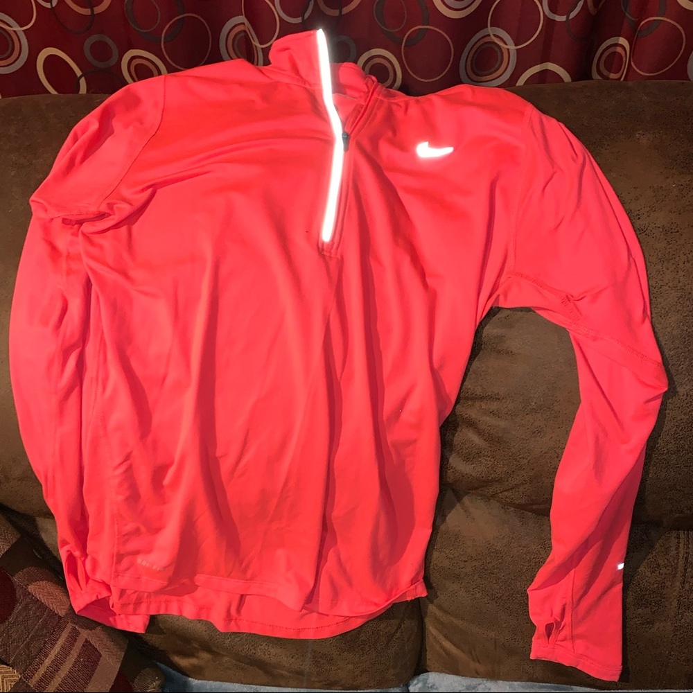 Nike dri-fit size large
